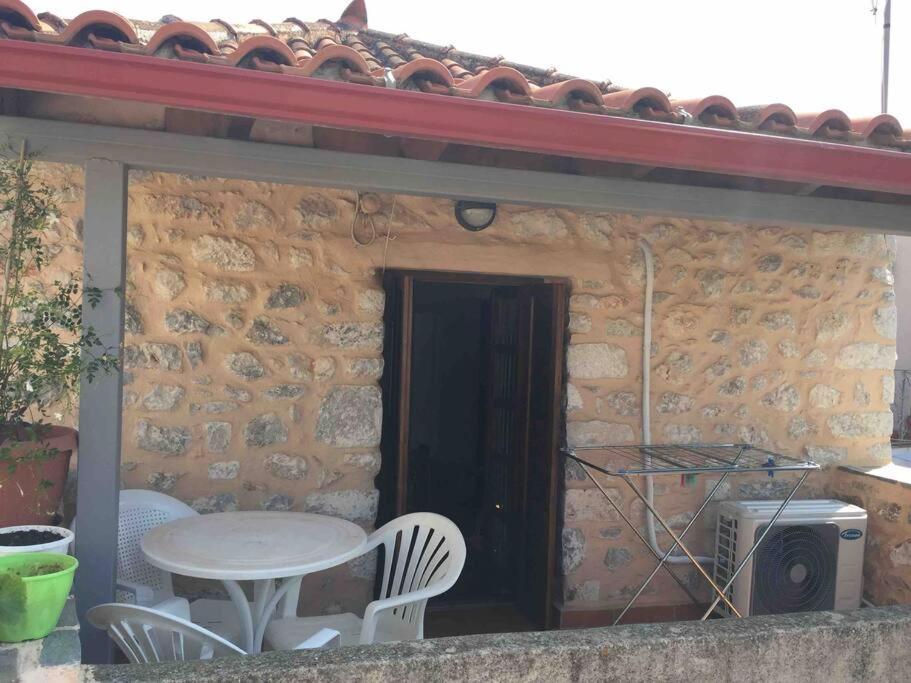 All Stone, Everything.. Areopoli Exterior photo